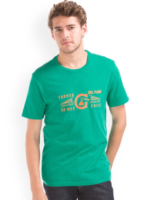 

GAP Men Green Destination Graphic Tee