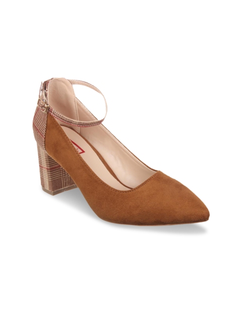 

Flat n Heels Women Tan Woven Design Pumps
