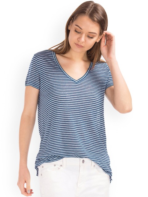 

GAP Women Navy Blue Linen V-Neck Slim Tee
