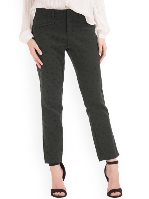 

GAP Women Black Skinny Fit Solid Regular Trousers