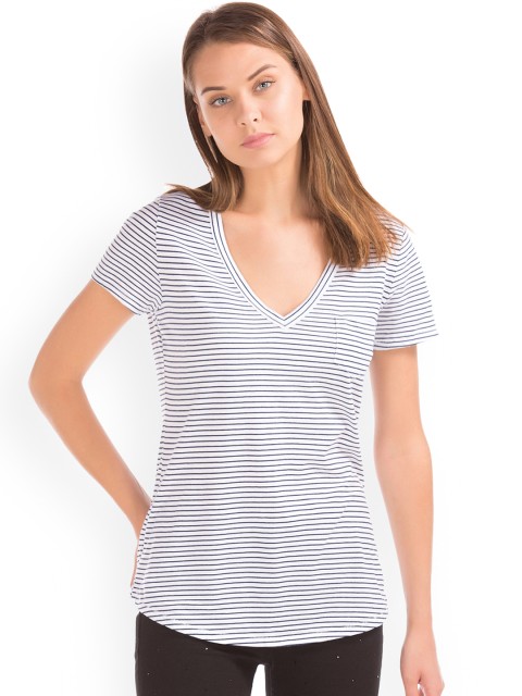 

GAP Women White Striped Vintage Wash Pocket Tee