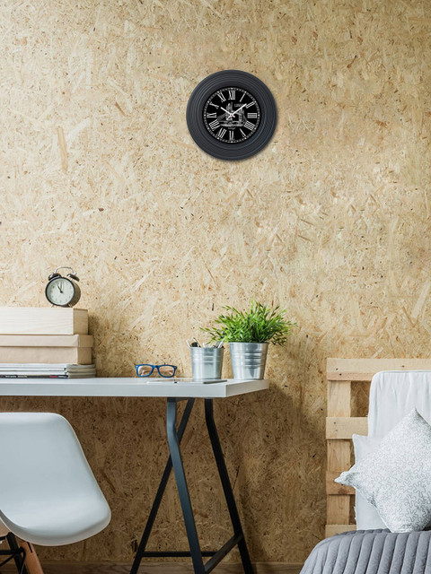 

RANDOM Black Round Printed Analogue Wall Clock RC-6358