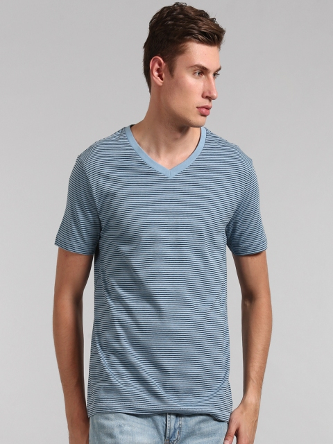 

GAP Men Blue & Black Essential Striped Short Sleeve V-Neck T-Shirt