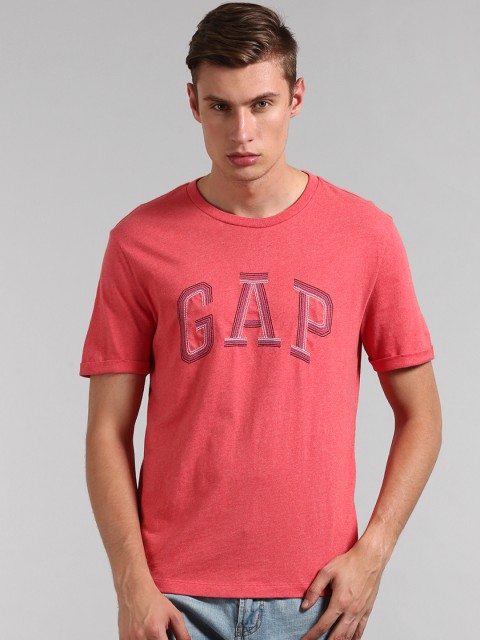 

GAP Men Red Embroidered Logo T-shirt