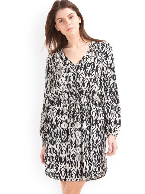 

GAP Women White Silky Print Split Neck Dress