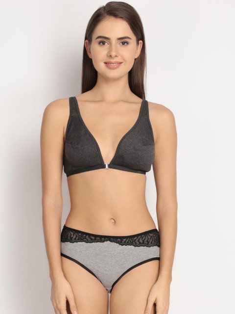 

Clovia Women Grey Lingerie Set COMBBP00638B