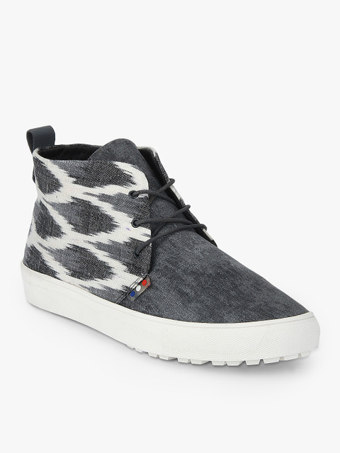 

Pepsi Men Grey & Cream-Coloured Ltd Edition Ikat Mid-Top Sneakers