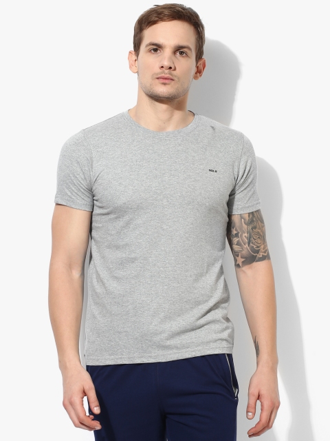 

Grey Solid Regular Fit Round Neck T-Shirt