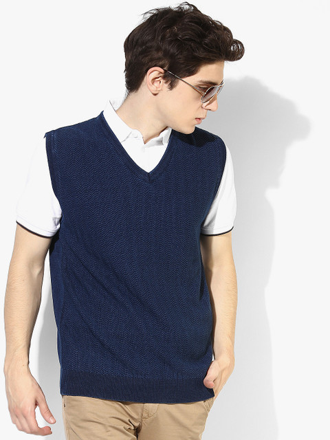 

Navy Blue Textured Slim Fit V Neck Sweater