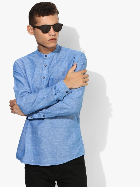 

British Club Men Blue Solid Mandarin Collar T-shirt
