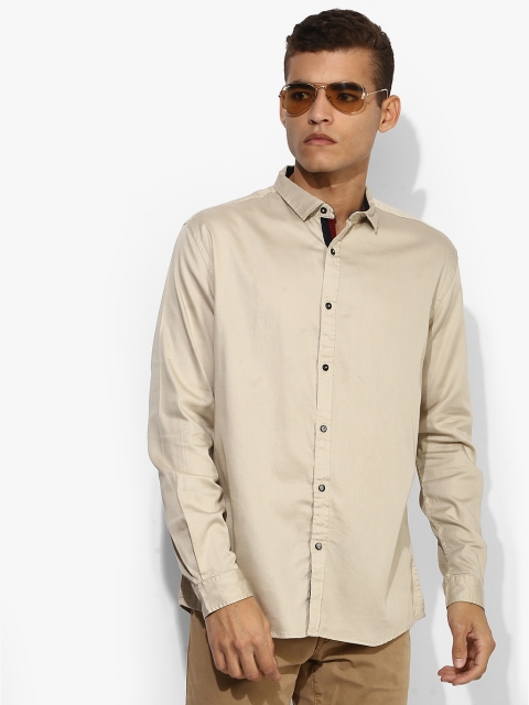 

Beige Solid Slim Fit Casual Shirt