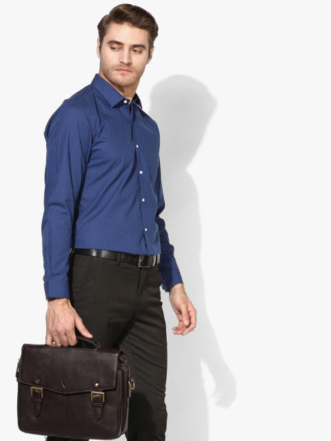 

Navy Blue Printed Slim Fit Formal Shirt
