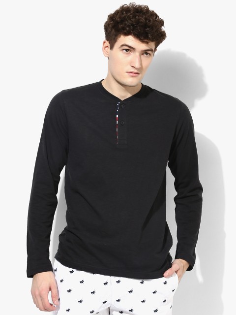 

Black Solid Regular Fit Henley T-Shirt