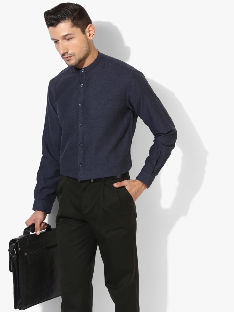 

Navy Blue Textured Slim Fit Formal Shirt