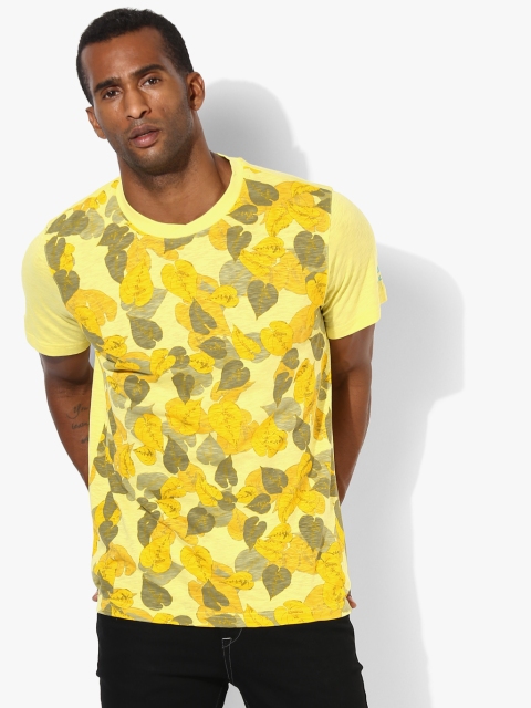 

Alcis Men Yellow Printed Round Neck T-shirt