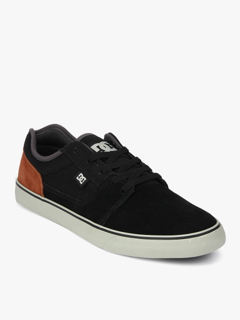 

Tonik Black Sneakers