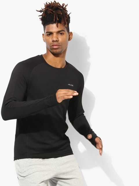 

Alcis Men Black Round Neck T-Shirt