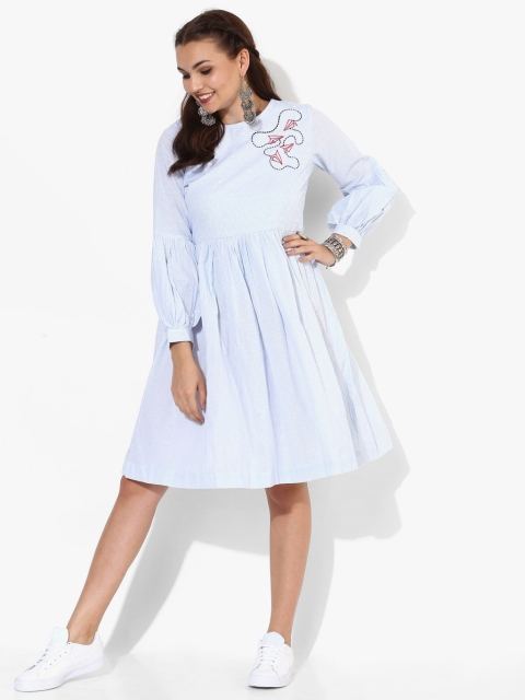 

Blue/White Round Neck Full Sleeves Yarn Dyed Tunic