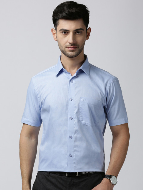 

Jansons Men Blue Regular Fit Solid Formal Shirt