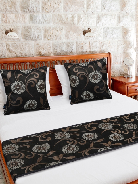 

S9home by Seasons Black & Brown Bed Runner with Cushion Covers