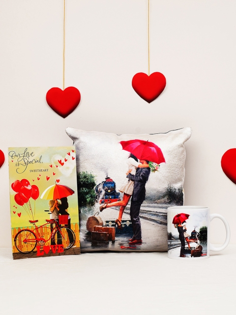 

Archies Love Gifts Set of 3 Valentines Day Special Gift Set, Multi