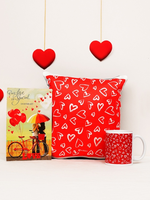 

Archies Love Gifts Valentines Day Special Pack of 3 Mug & Cushion & Greeting Card, Multi