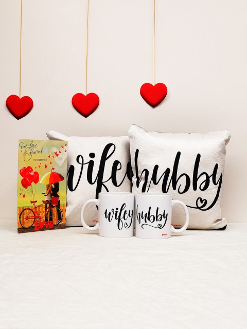 

Archies Valentines Day Special Love Quotation Mug & Cushion & Greeting Card- Pack of 5, Multi