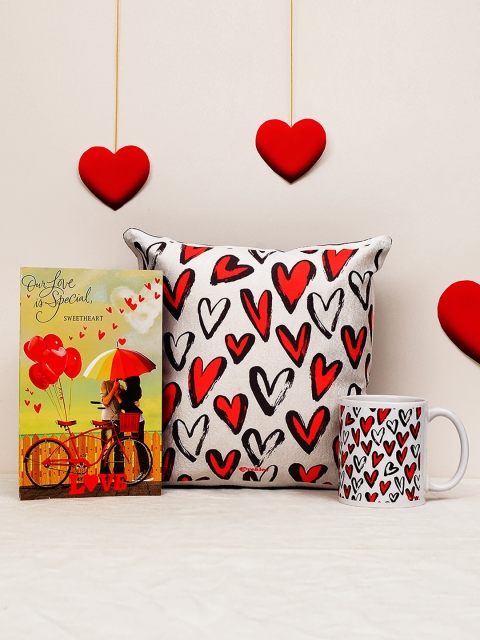 

Archies Love Gifts Valentines Day Pack of 3 Special Love Mug & Cushion + Greeting Card, Multi