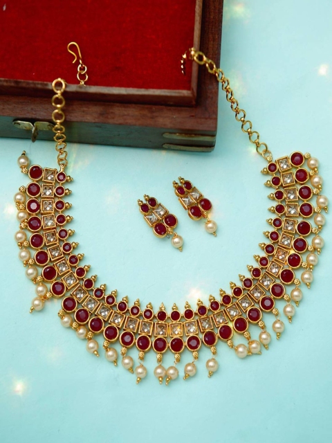 

Voylla Women Gold-Plated & Red Kundan Stone-Studded Southern Temple Jewellery Set