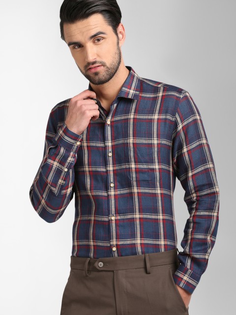 

Peter England Elite Men Blue Regular Fit Checked Linen Formal Shirt