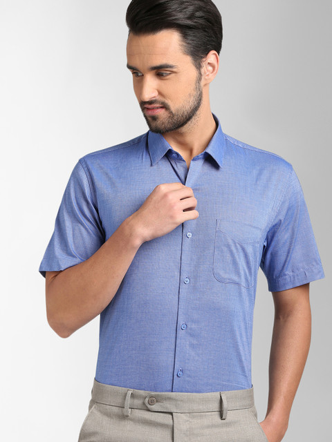 

Peter England Men Blue Regular Fit Solid Formal Shirt