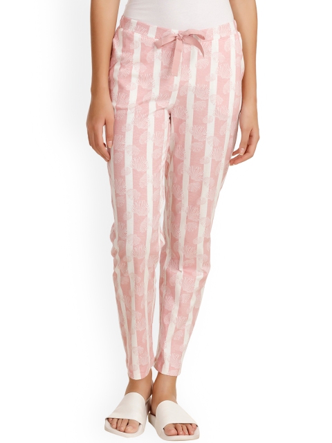 

Zivame Women Pink & Off-White Printed Pyjamas