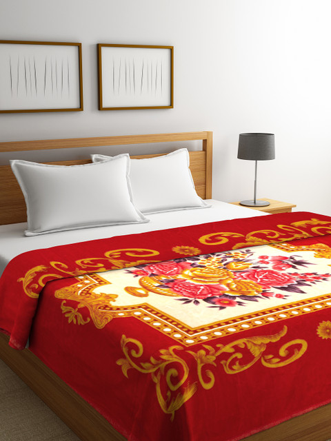 

BOMBAY DYEING Red & White Floral Heavy Winter 600 GSM Double Bed Blanket