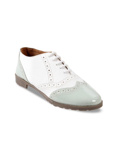 

meriggiare Women Blue & White Formal Brogues