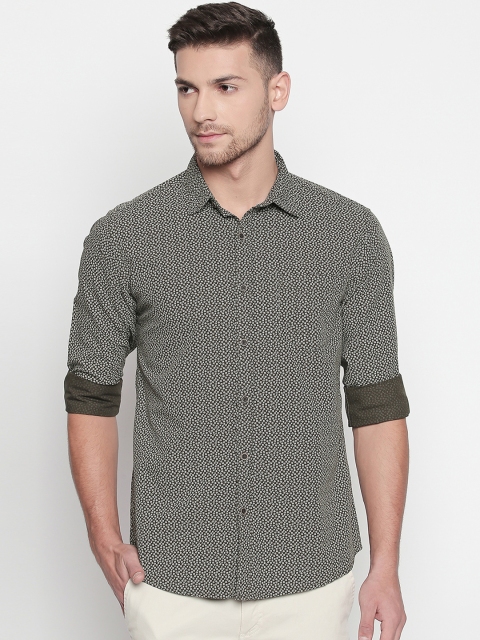 

BYFORD by Pantaloons Men Olive Green Slim Fit Printed Casual Shirt
