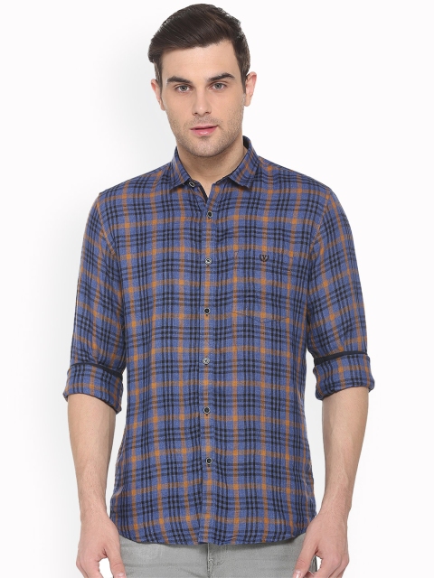 

Van Heusen Sport Men Blue & Pink Slim Fit Checked Casual Shirt