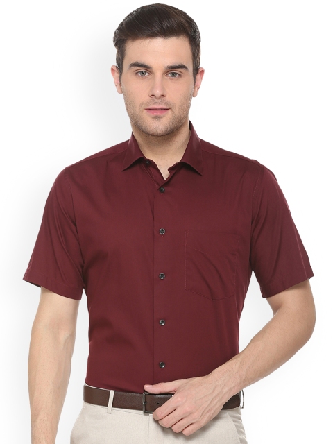 

Van Heusen Men Maroon Regular Fit Solid Formal Shirt