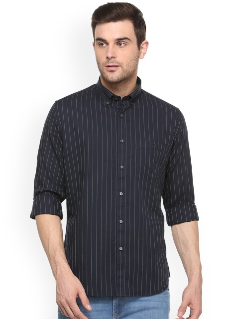 

Van Heusen Sport Men Navy Blue Slim Fit Striped Casual Shirt