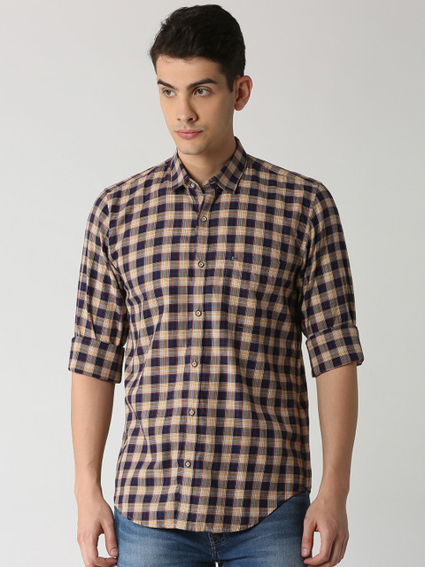 

Peter England Casuals Men Navy Blue & Beige Slim Fit Checked Casual Shirt