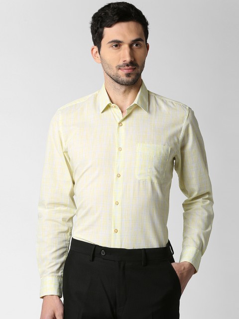 

Peter England Men Yellow Regular Fit Checked Formal Shirt