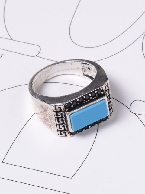 

Dare by Voylla Men Silver-Plated & Blue Stone-Studded Oxidised Finger Ring