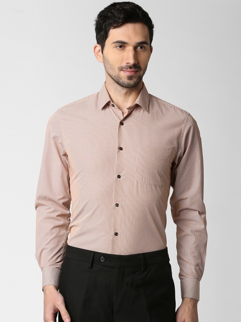 

Peter England Men Brown Regular Fit Solid Formal Shirt