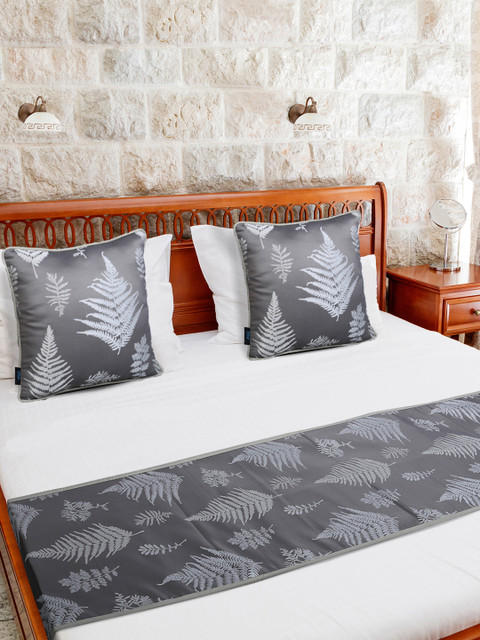 

S9home by Seasons Grey & White Bed Runner with Cushion Covers