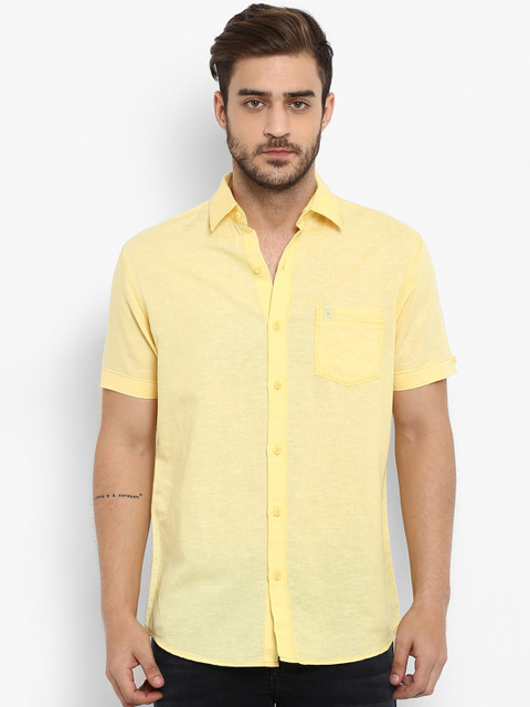 

Mufti Men Yellow Slim Fit Solid Casual Shirt