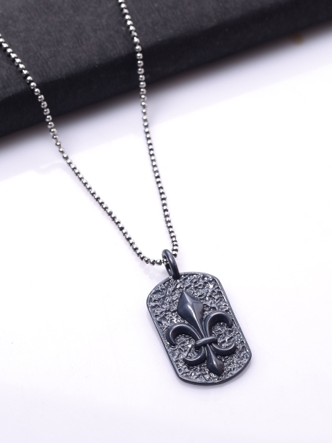 

Dare by Voylla Men Black Silver-Plated Oxidised Pendant with Chain