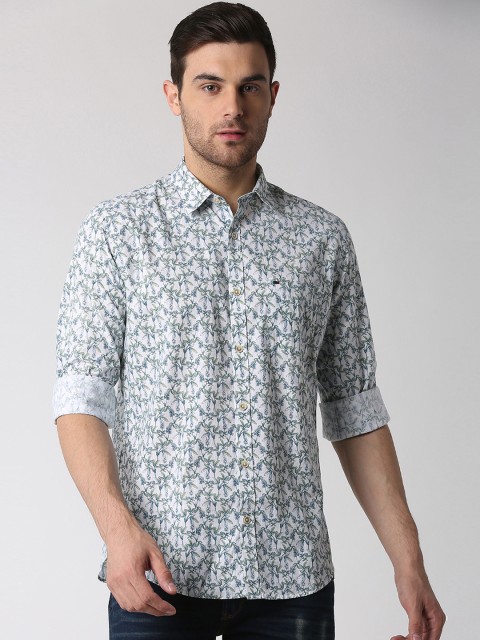 

Peter England Casuals Men White & Blue Slim Fit Printed Casual Shirt