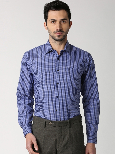 

Peter England Men Blue Regular Fit Checked Formal Shirt