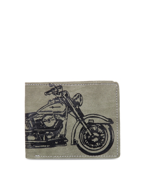 

Leather Zentrum Men Green Printed Two Fold Wallet