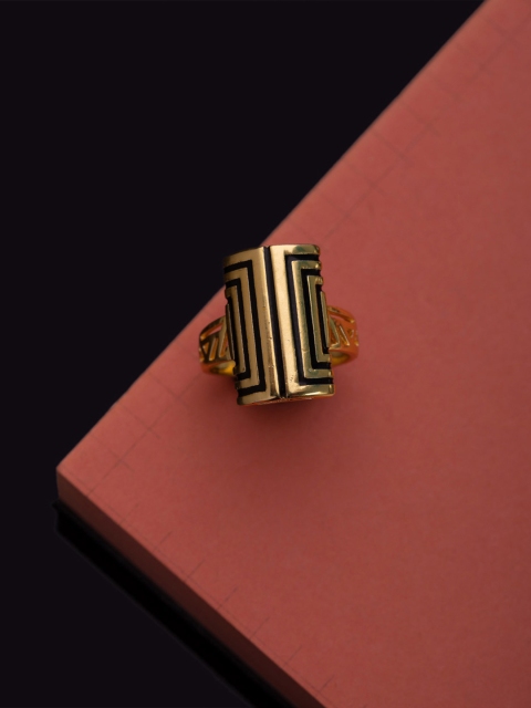 

Studio Voylla Women Gold-Plated & Black Enamelled Adjustable Finger Ring