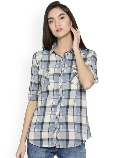 

Campus Sutra Women Blue Regular Fit Checked Casual Shirt
